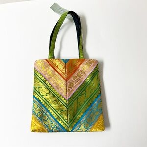 NWT Cache Satin Mulitcolor Small Handbag Snap Closure